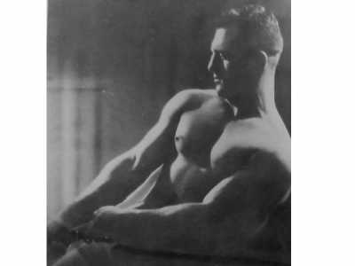 La Seconda guerra mondiale impone una nuova interruzione delle attivit�, riprese al termine delle ostilit� con ancora pi� vigore. Nel 1948 Pietro Lombardi conquista l�oro nella lotta greco-romana alle Olimpiadi di Londra...